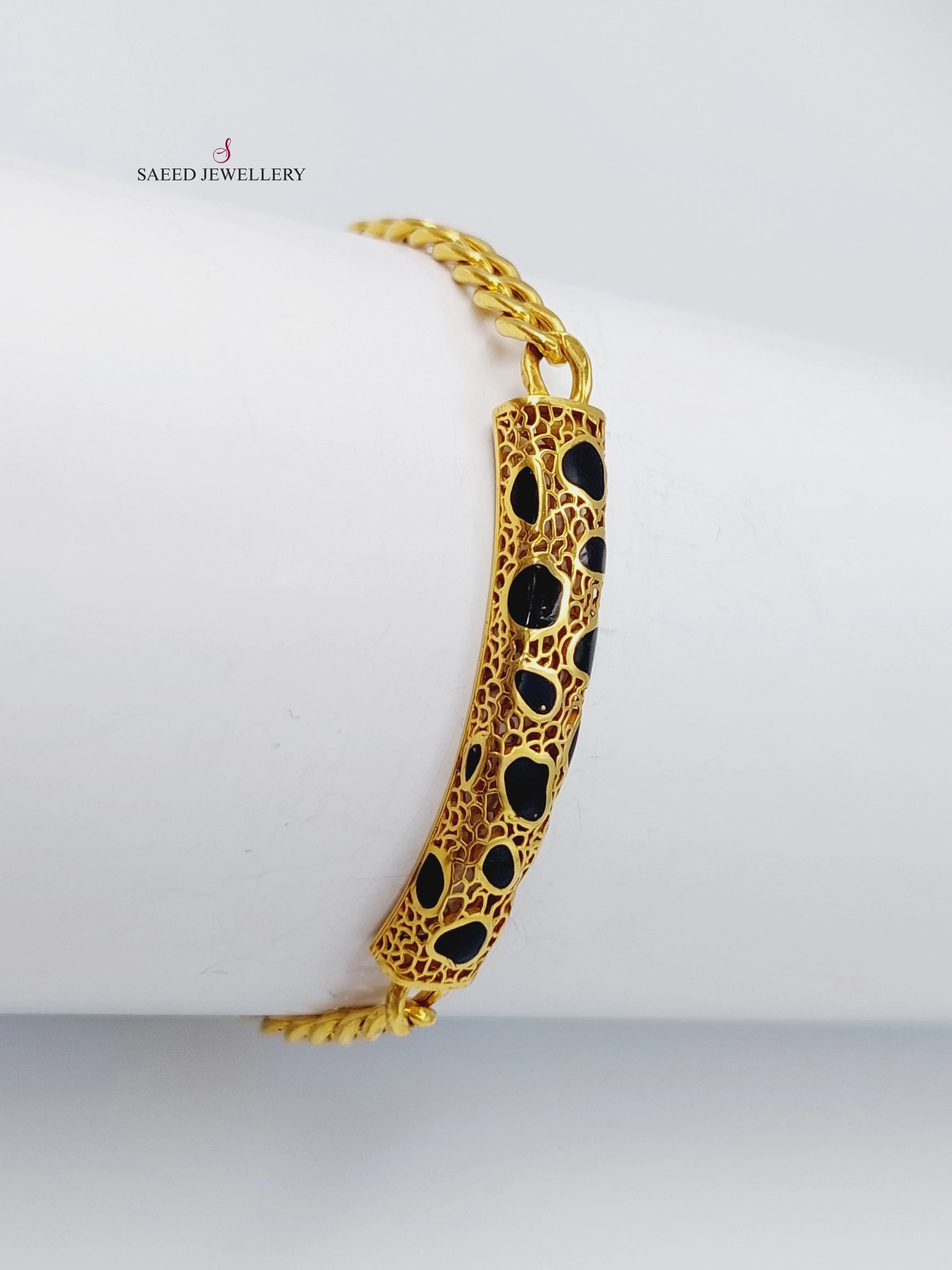 اسوارة مينا