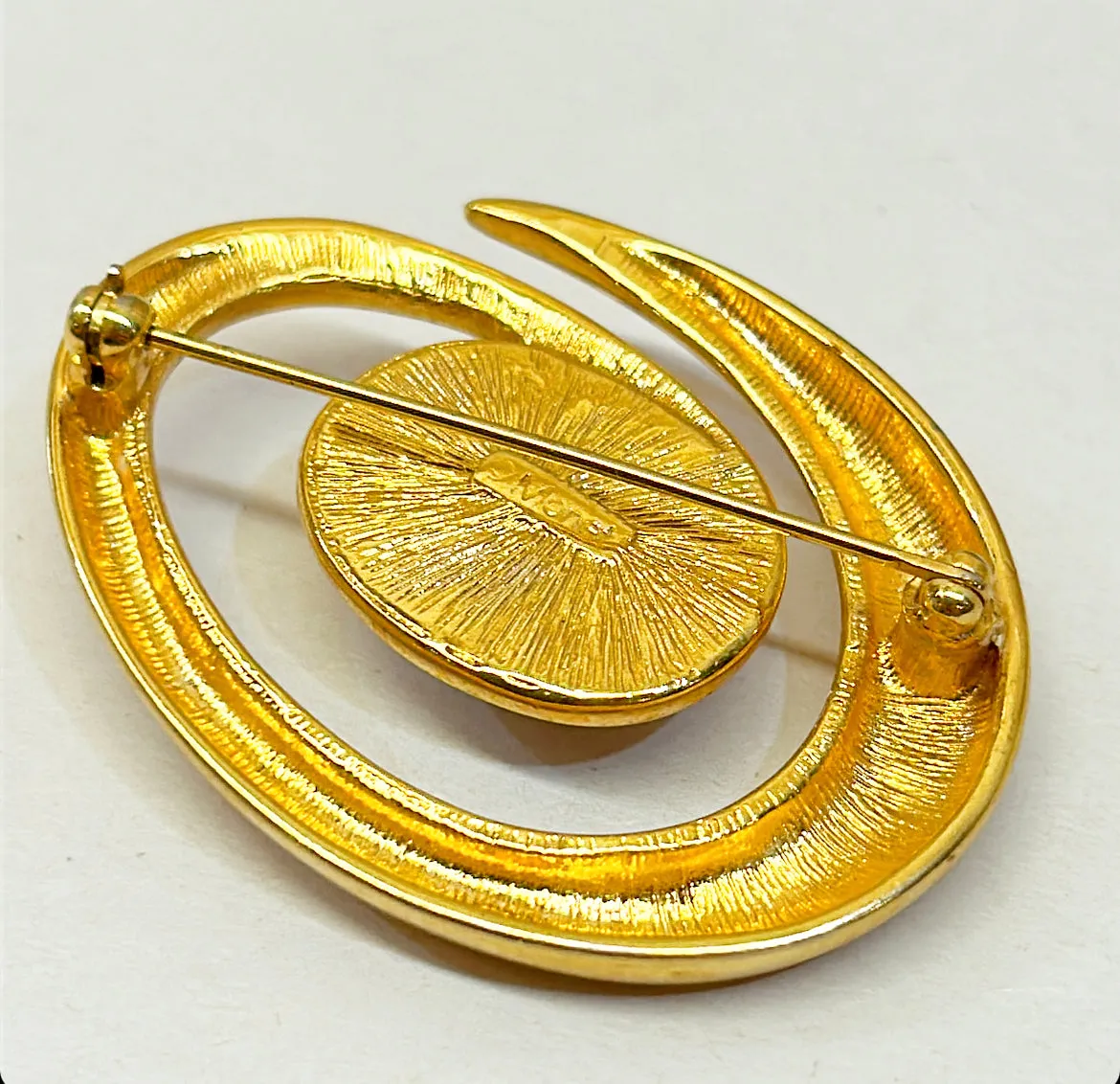 1980s signed vintage Monet faux pearl brooch.