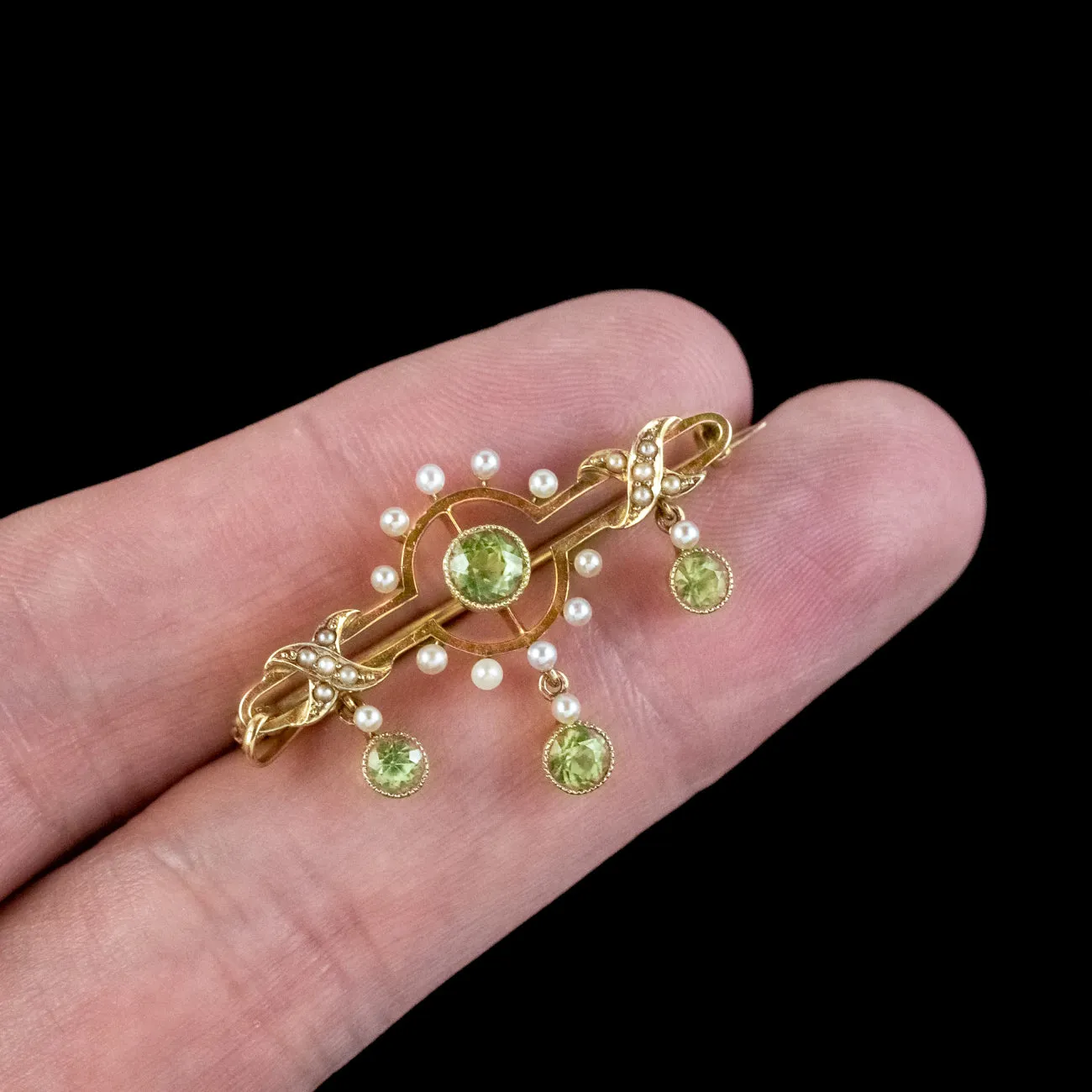 Antique Edwardian Peridot Pearl Brooch 15ct Gold
