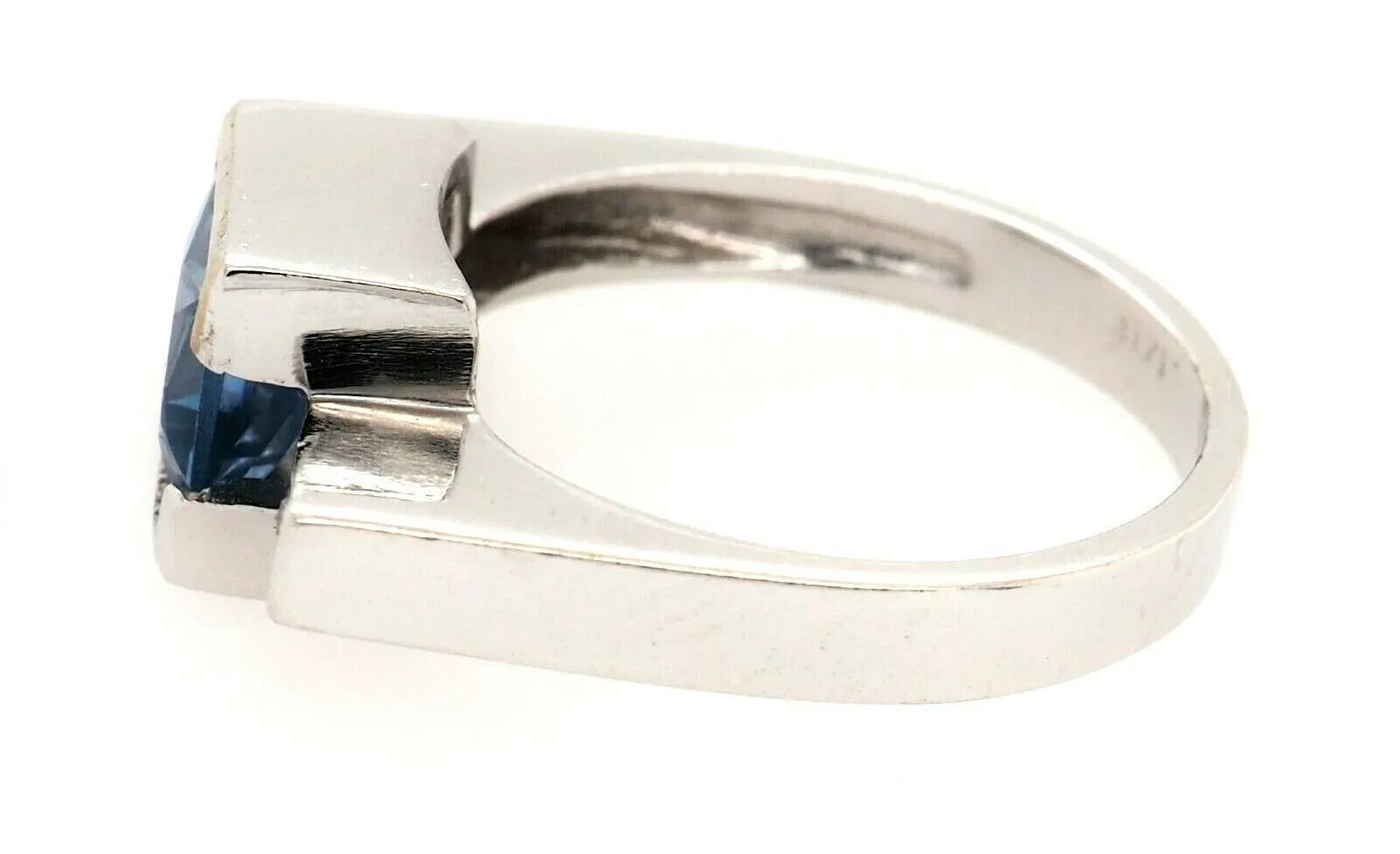 Blue Spinel & Cubic Zirconia 14ct White Gold Dress Ring
