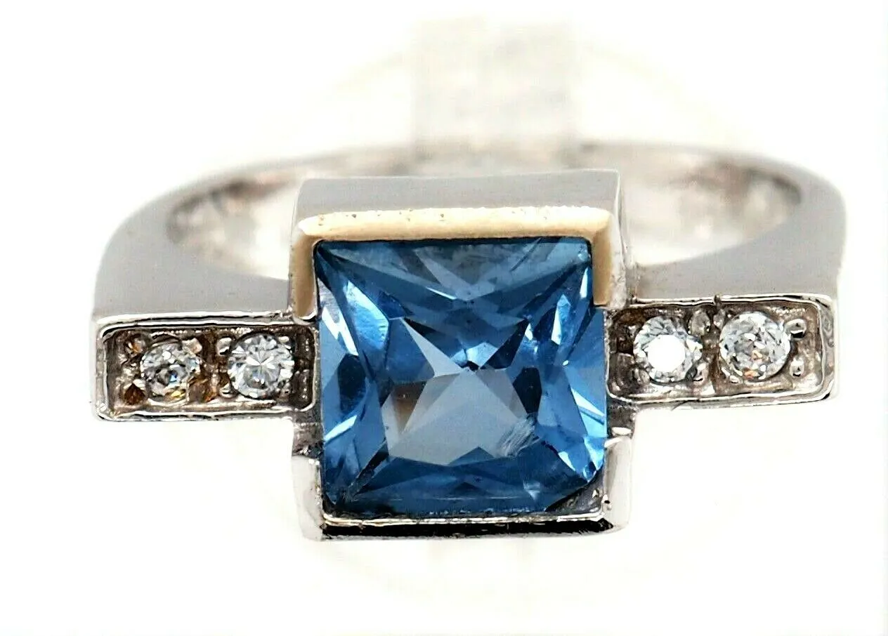 Blue Spinel & Cubic Zirconia 14ct White Gold Dress Ring