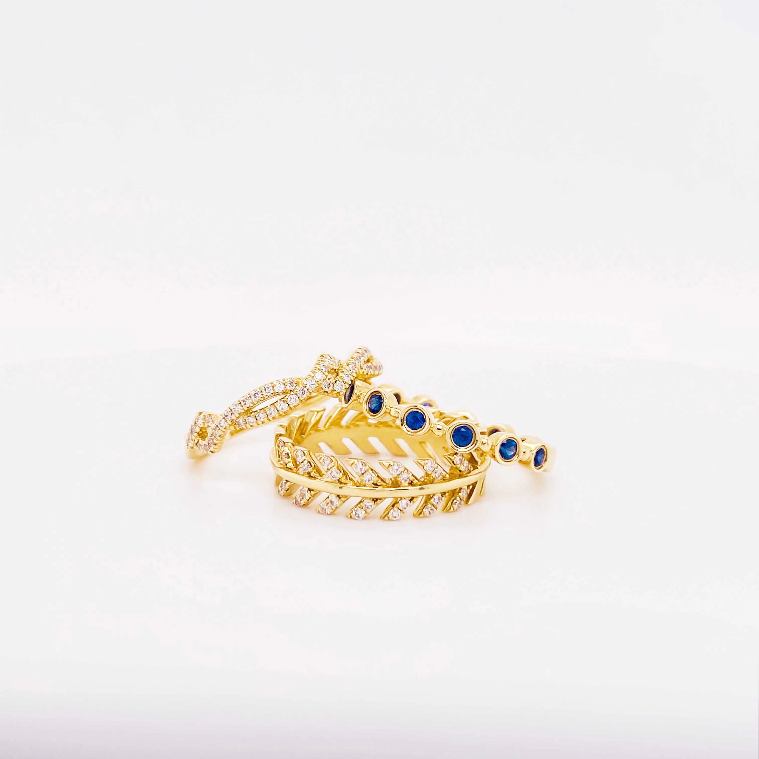 Diamond Twisted Vine Band