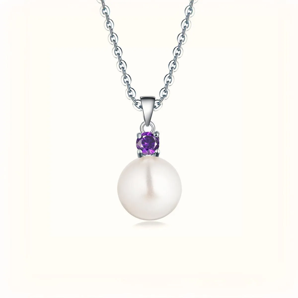 Dynamic Pearl Pendant Necklace