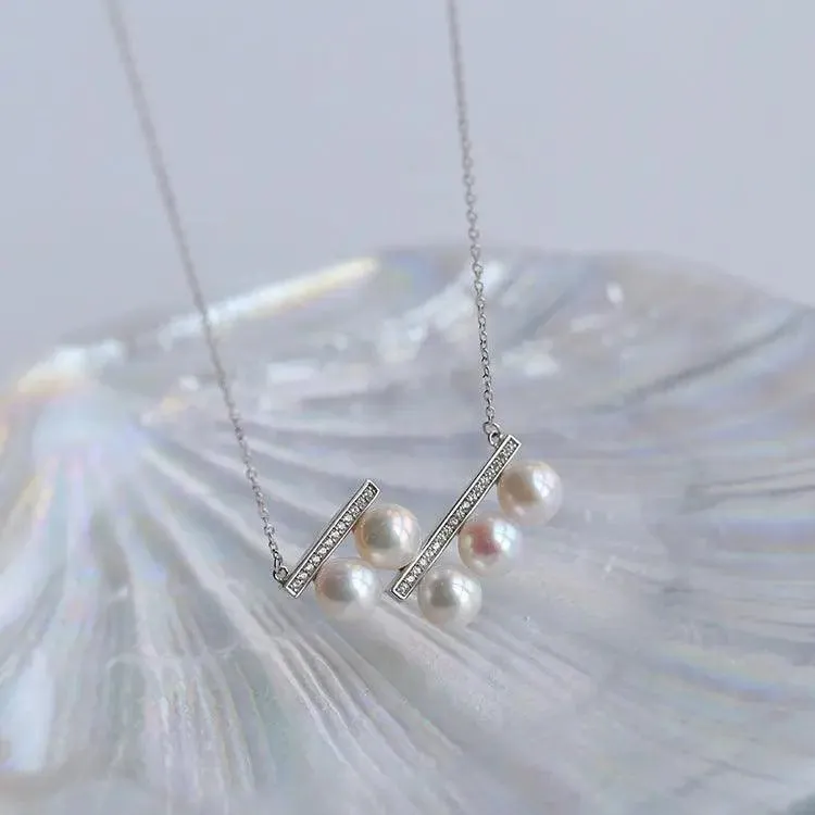 Musical Note Pearl Necklace