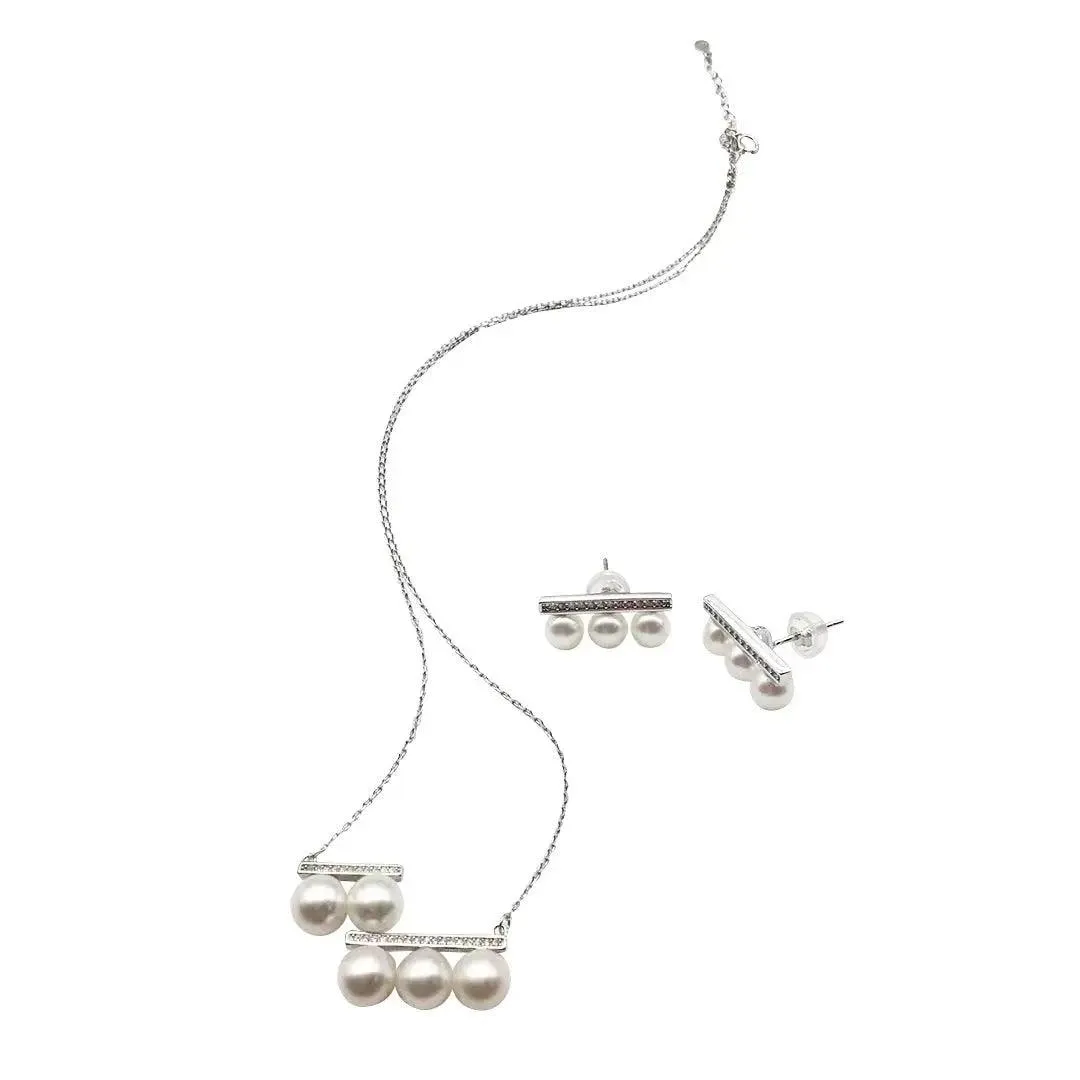 Musical Note Pearl Necklace