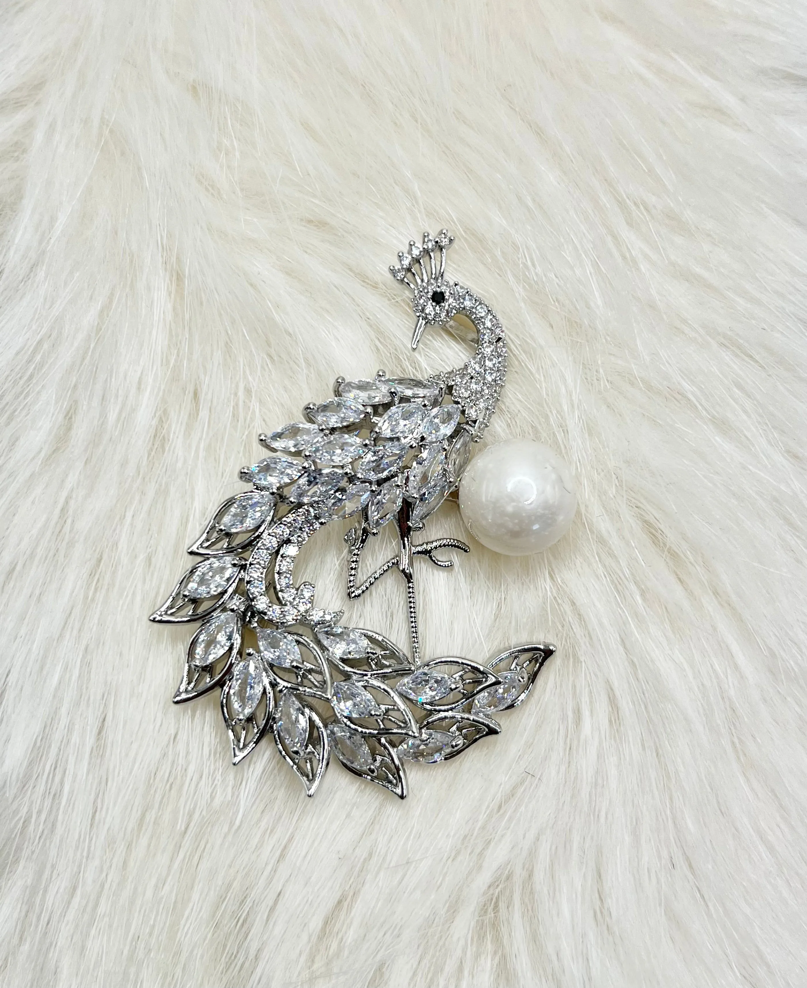 PEACOCK SOUTH SEA PEARL BROOCH
