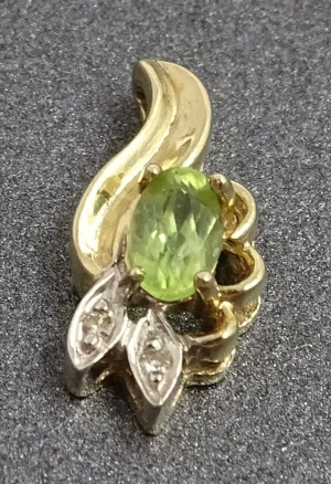 Peridot & Diamond 10ct Yellow Gold Pendant