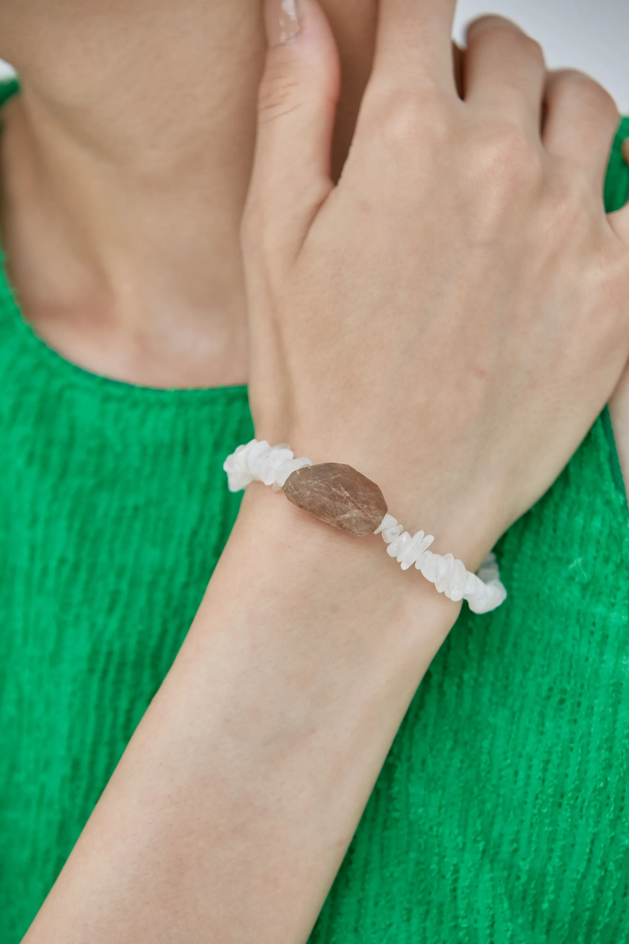 "Ordinary" bracelet  (Moonstone)