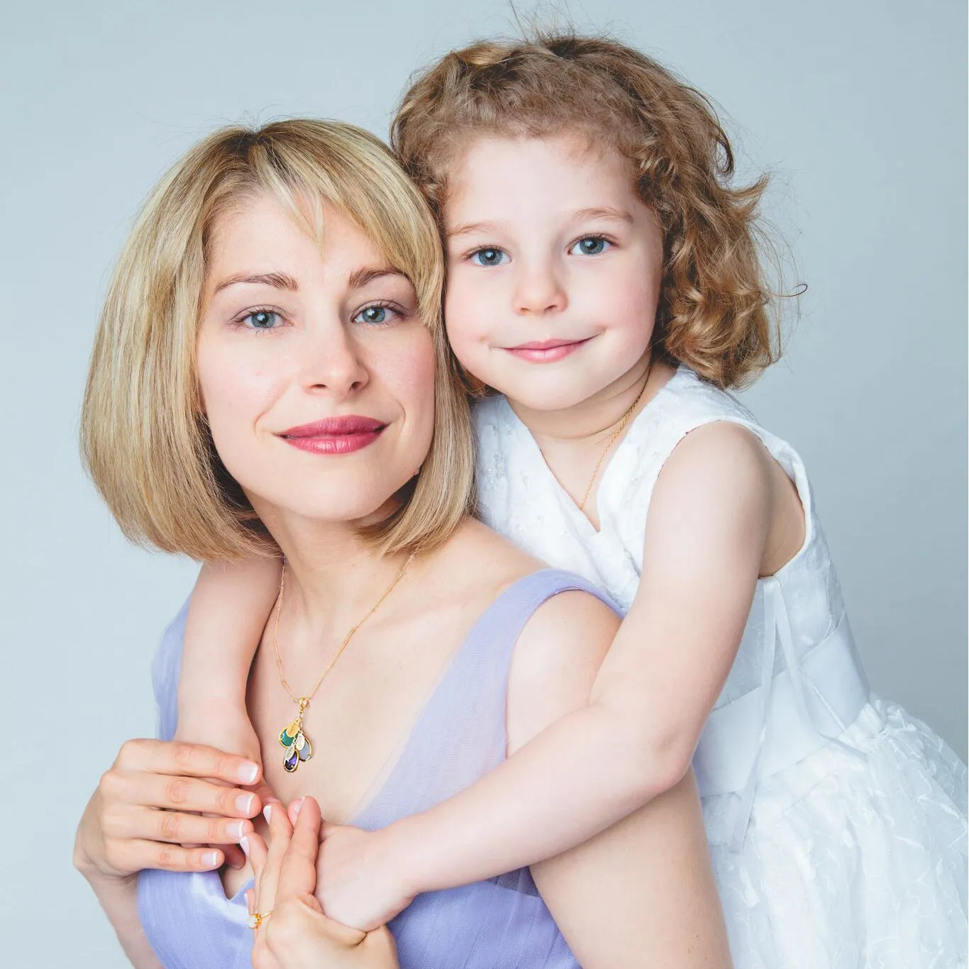 "The Danique Necklace": Kid's Name and Birthstone Necklace for Mom