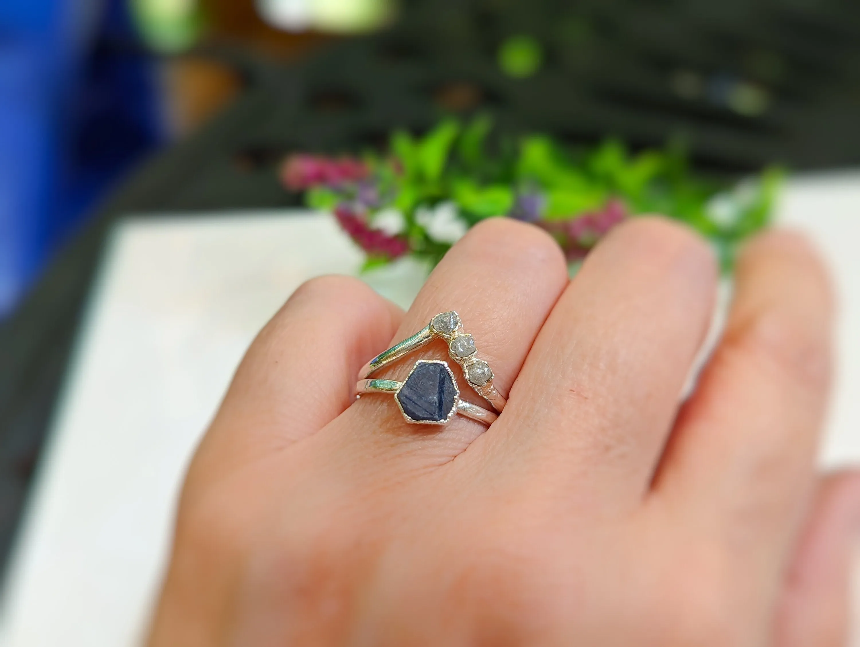 Raw Sapphire & diamond Chevron ring set