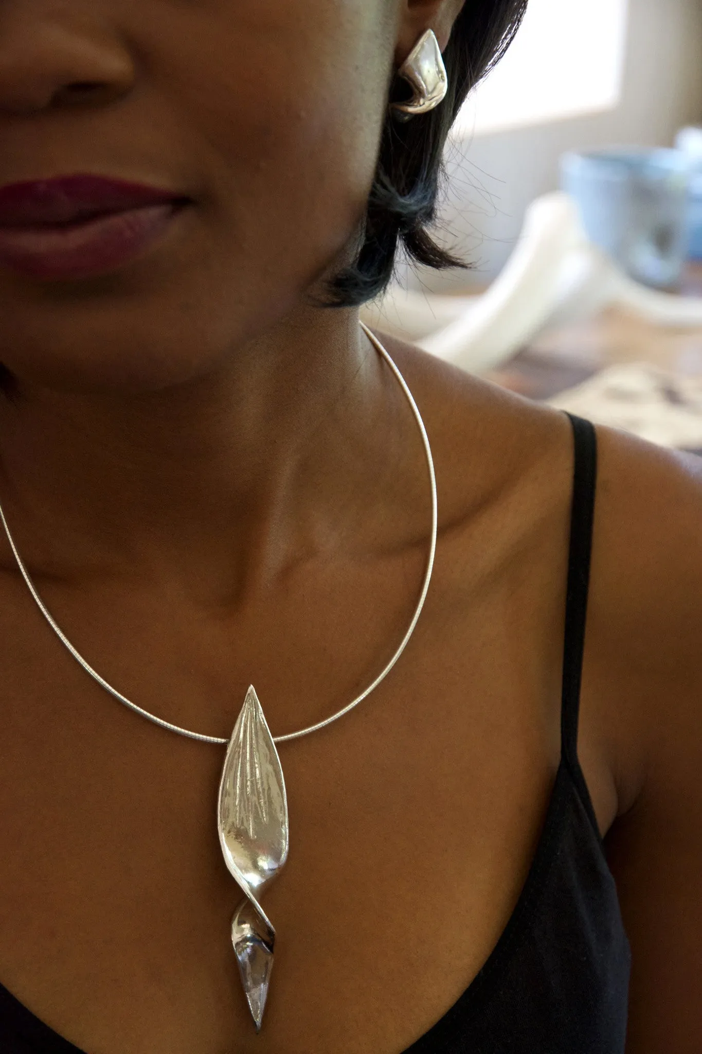The Twist Pendant