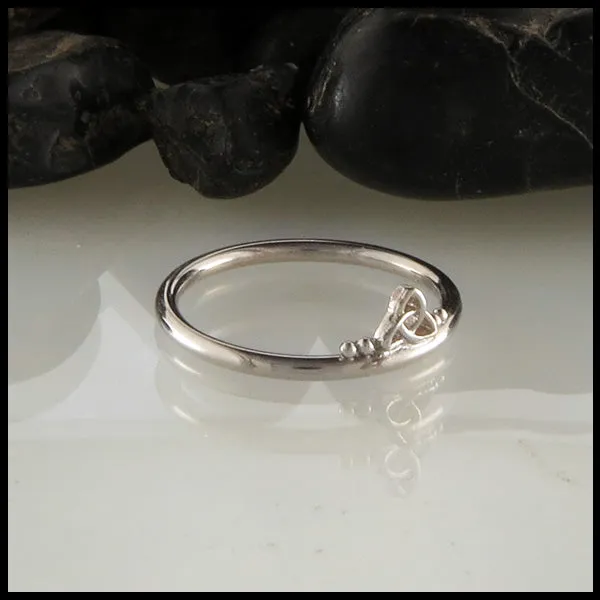 Trinity Knot Wedding Band in Gold