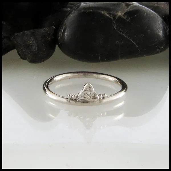 Trinity Knot Wedding Band in Gold