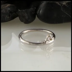 Trinity Knot Wedding Band in Gold